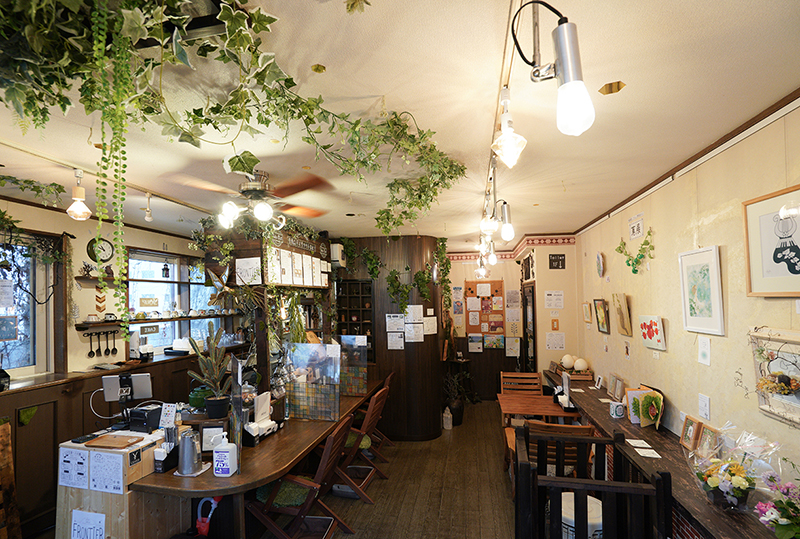 多目的喫茶店アイビィのギャラリースペース