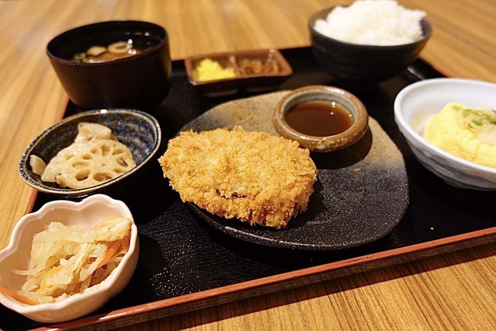 近江牛コロッケ定食