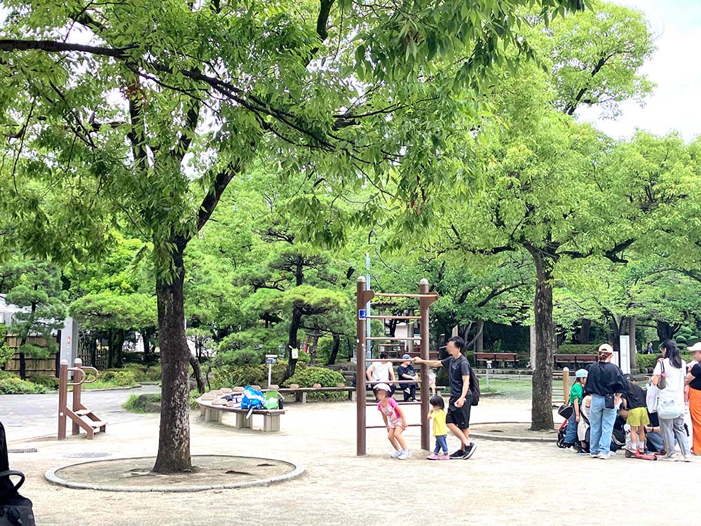 「行船公園」