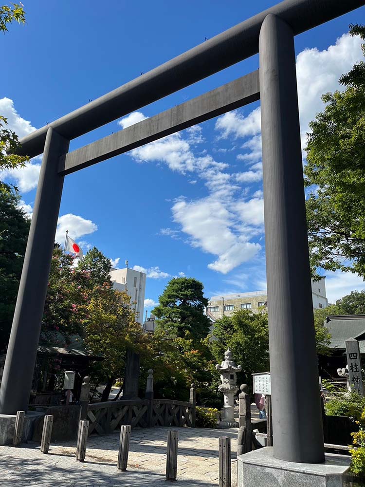 長野県松本の四柱神社の鳥居